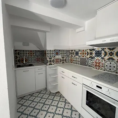 Apartamento суперцентър чисто нов Carevo